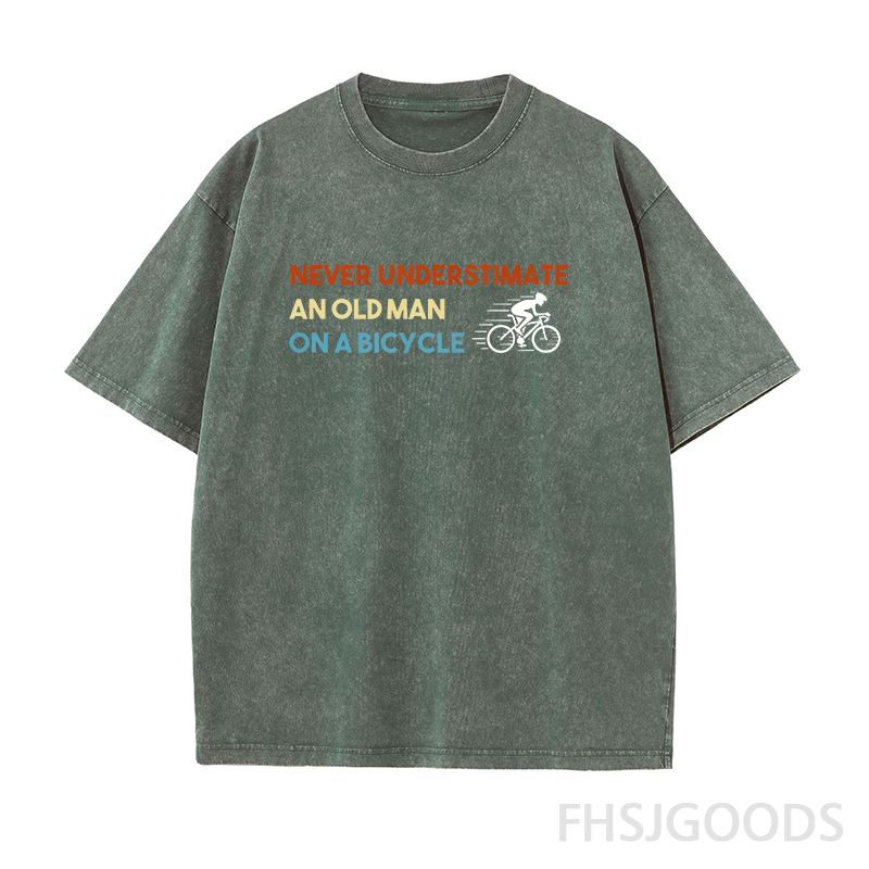 Never Underestimate An Old Man On A Bicycle Funny Cyclist Unisex Distressed T-Shirt
