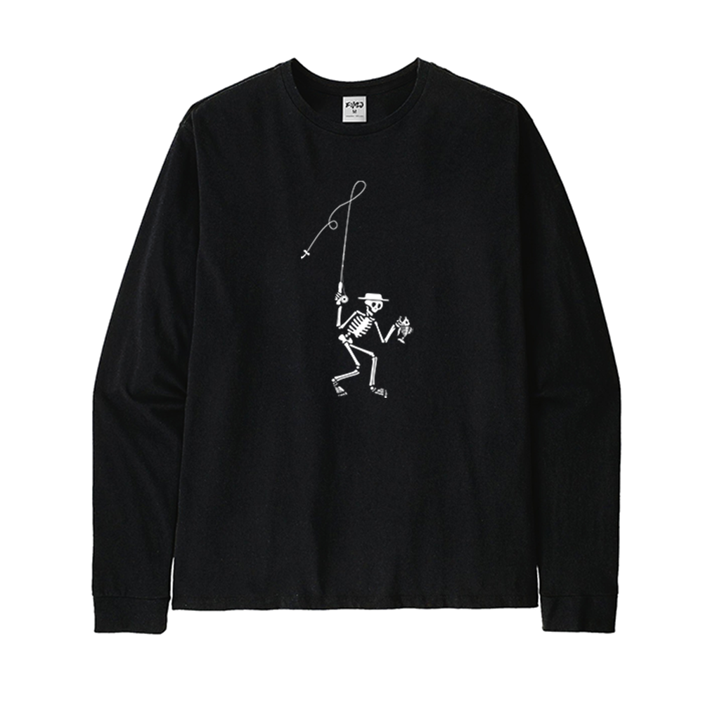 FLY FISHING SKELETON Long Sleeve T-Shirt