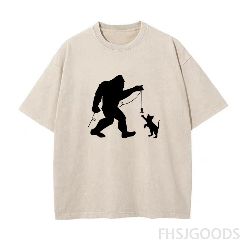 Bigfoot and Kitten Unisex Distressed T-Shirt