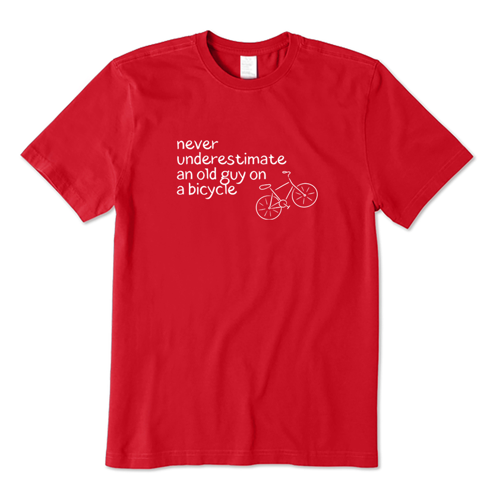 Funny Never Underestimate An Old Guy on A Bicycle T-shirt